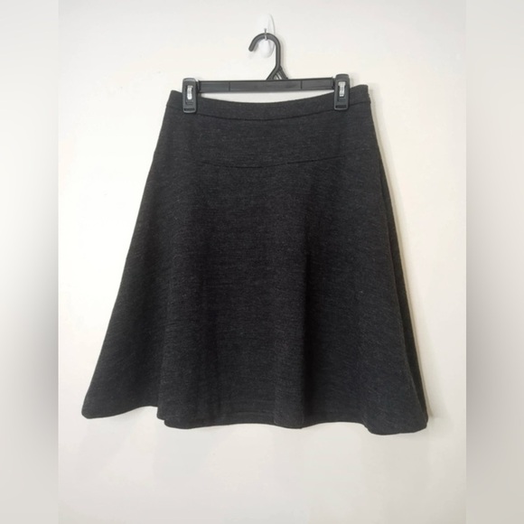 Ann Taylor LOFT Dark Gray Flare A-Line Skirt Size 2 - Picture 1 of 8